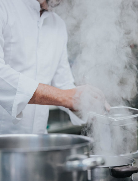 Simon Empl in der Küche